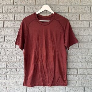 Lululemon Athletica Metal Vent Tech Short Sleeve Shirt Mens Size Small